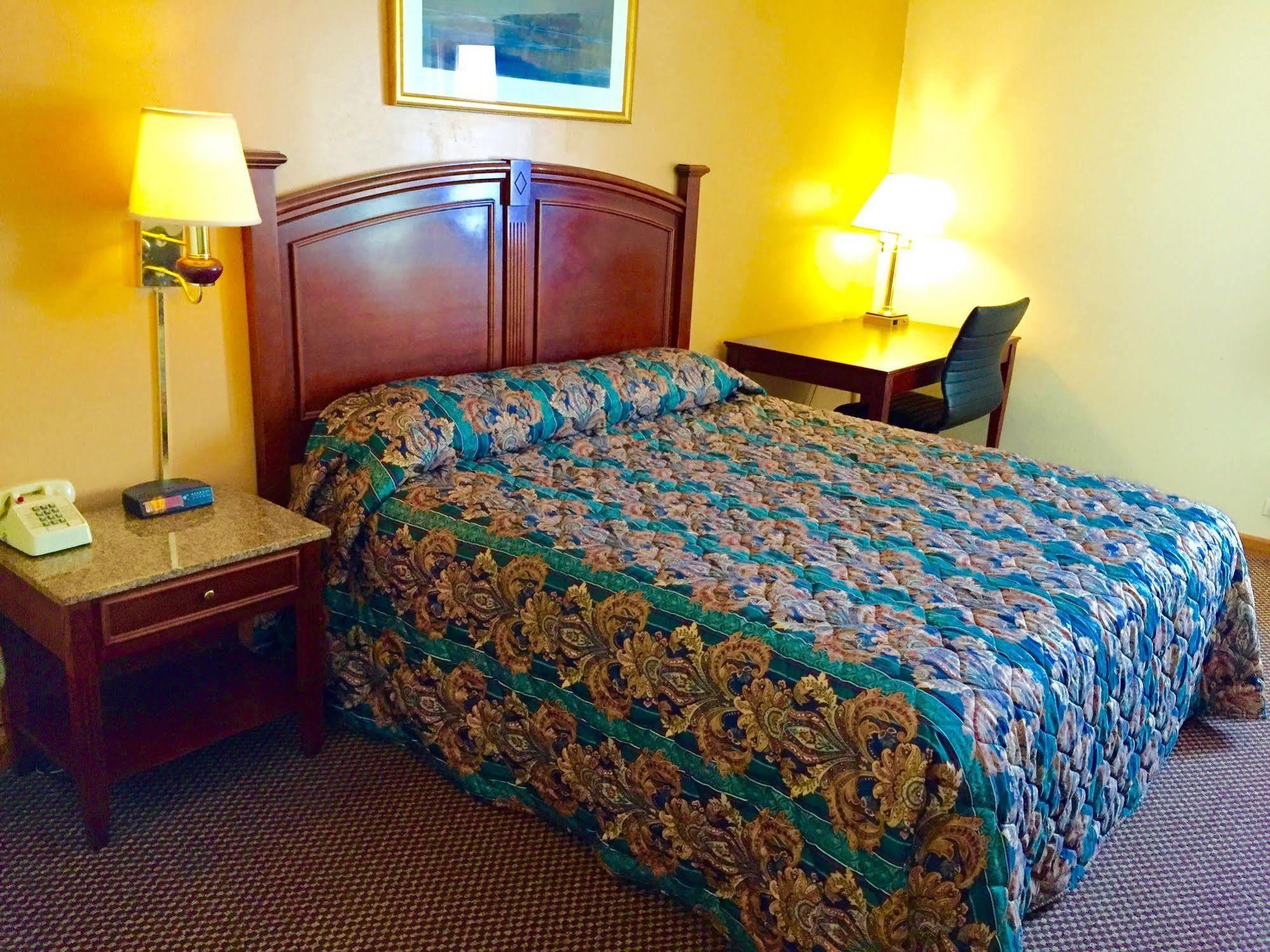 Executive Inn And Suites Waukegan Buitenkant foto